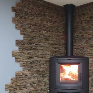 Poêle à bois d'angle en fonte BRONPI Bremen 12 kW – Flamme Verte 7*, bûches 46 cm