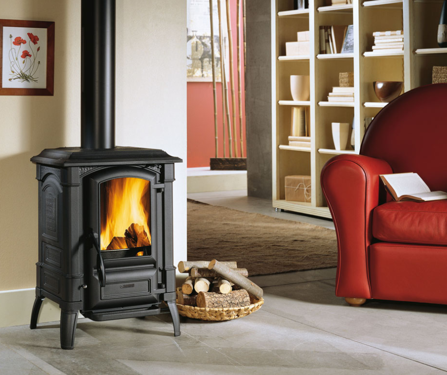 Poêle à bois en fonte LA NORDICA Giulietta.165 6,5 kW – sortie haut ou arrière, 186 m³